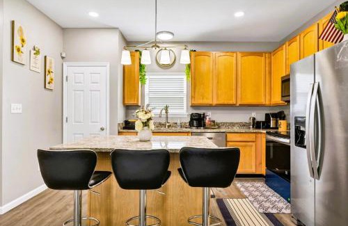 St. Louis Casa | Spacious 4BR Retreat Near Tower Grove, SLU and Attractions!