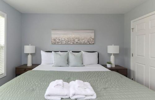 Huntcliff Casa | Spacious 4BR with Loft Bedroom