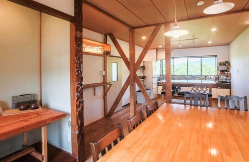 Myoko Chalet De Esquí | Spacious 5 Bedroom Chalet. Powder Peaks, Myoko