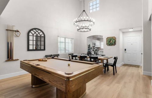 North Las Vegas Casa | Spacious 5 BD Home w/Theater, Billiard, and More!