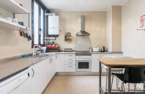 El Born Apartamento | Spacious 5 bed Apartment with breathtaking views and elevator!