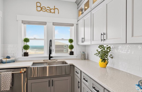 Ocean Isle Beach Casa | Spacious 5-bedroom Retreat with Heated Pool & Elevator