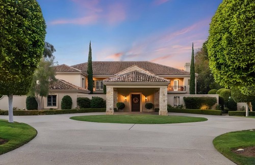 Fairbanks Ranch Casa | Spacious 5-bedroom estate with Views, Pool & Spa in wonderful Rancho Santa Fe.