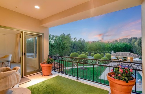 Fairbanks Ranch Casa | Spacious 5-bedroom estate with Views, Pool & Spa in wonderful Rancho Santa Fe.