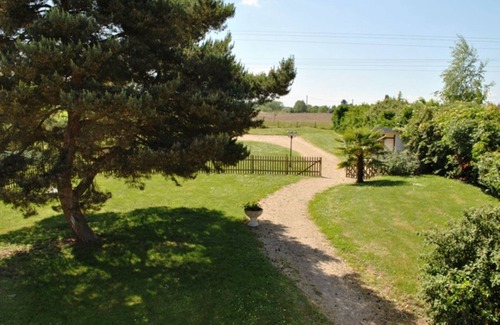 Azay-sur-Cher Cabaña | Amplio gîte en Touraine con jardín, terraza y mobiliario antiguo, ideal para el descanso o el turismo