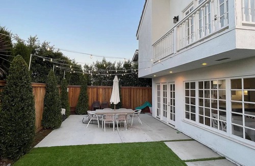 Harbor View Casa | Spacious 5-bedroom house with AC, neighborhood pool, in fabulous Newport Beach