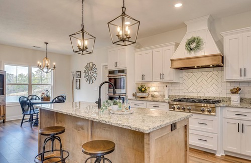 North Augusta Casa | Spacious 5-bedroom house on a private pond just 10 miles from Augusta National