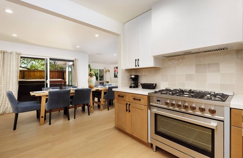 East Beach Casa | Spacious 5-bedroom Beach Home w/ Spa, Sauna+ Game Room ~ Walk to the beach!