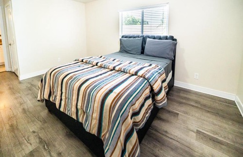 Los Angeles Apartamento | Spacious 5 Bedroom 3 Bath Modern Home by Downtown LA With Parking