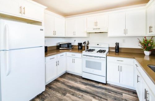 Los Angeles Apartamento | Spacious 5 Bedroom 3 Bath Modern Home by Downtown LA With Parking