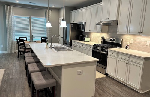 Millville Casa | Spacious 5 Bedroom, 4 Full Bath house with patio in enjoyable Ocean View.