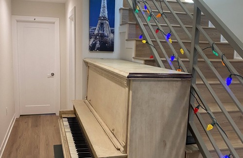 Los Angeles Apartamento | Spacious 5-bedroom apartment in cool Los Angeles with AC, WiFi