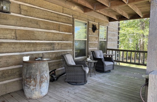 Duff Cabina | Spacious 5-bedroom cabin in enchanting LaFollette up on McCloud Mountain