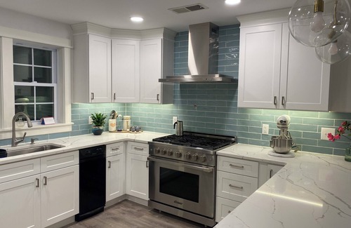 Manteo Casa | Spacious 5-bedroom family house on one acre in charming Manteo