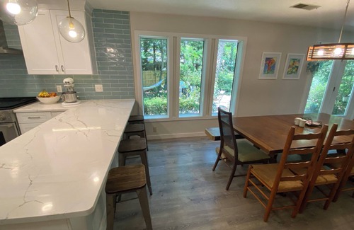 Manteo Casa | Spacious 5-bedroom family house on one acre in charming Manteo