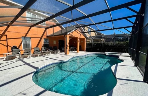 Silver Creek Casa | Spacious 5-Bedroom Holiday Home with Pool, Spa, Cinema Room & More – Your Dream Vacation Awaits!