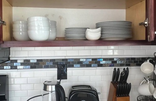 Mira Mesa Casa | Spacious 5-bedroom house with AC and solar heating pool in beautiful San Diego