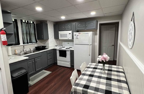Uniontown Casa | Spacious 5-bedroom house in charming Uniontown