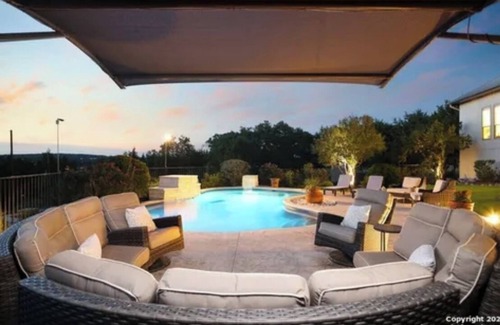 Boerne Casa | Spacious 5-bedroom home on private 9 ac. WiFi, AC, fitness in superb location