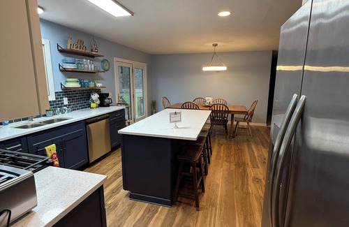 Benzonia Casa | Spacious 5-bedroom house just 5 min drive to Crystal Mountain Resort