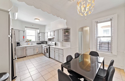 Crown Heights Casa | Spacious 5-bedroom house in enjoyable Brooklyn