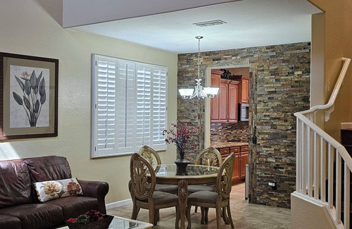 Maryvale Casa | Spacious 5-bedroom house 3 min from Cardinals Stadium and West Gate shopping