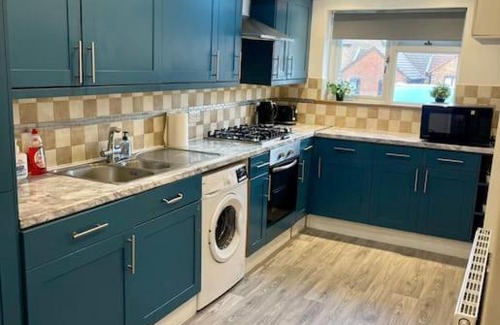 Watford Casa | Spacious 5 bedroom House near Watford Junction