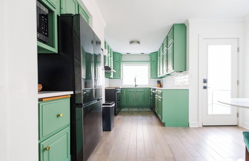 Ames Casa | Spacious 5-bedroom house in peaceful Ames neighborhood just steps from campus.