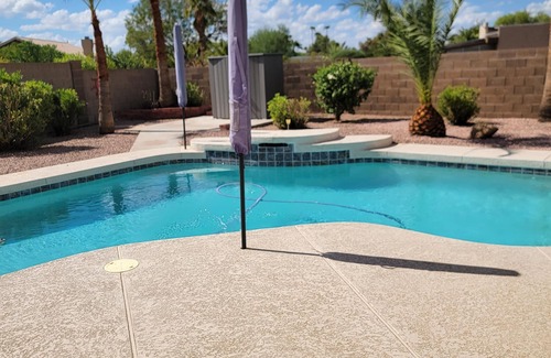 Golden Hills Casa | Spacious 5-bedroom house in Charming Mesa with Sparkling Pool
