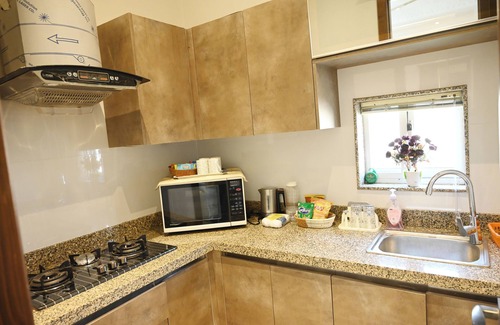 Lahore Casa | Spacious 5-bedroom house with WiFi, AC in charming Lahore