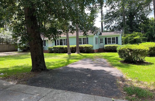 Conway Casa | Spacious 5-bedroom house with AC and WiFi in charming Conway