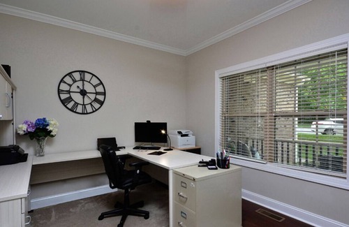 Durham Casa | Spacious 5 Bedroom House, Walk to the Eno River & Trails, 10 min from Duke/RTP