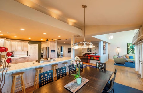 Oxnard Shores Casa | Spacious 5-bedroom house in serene Oxnard