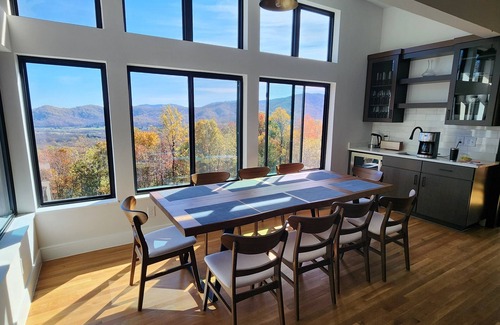 Wintergreen Casa | Spacious 5 bedroom modern home with mountain views galore. Sauna + EV charger.