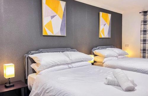 Luton Apartamento | Spacious 5 Bedroom Near Airport