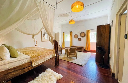 Naivasha Otro | The Sanctuary Farm house / Lake View / wildlife