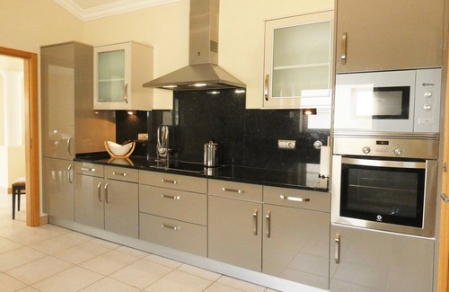 Porto de Mos Casa | SPACIOUS 5 BEDROOM SEA VIEW VILLA GIRASSOL