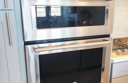 Arlington Casa | Spacious 5-bedroom townhome with WiFi, fitness room in charming Arlington