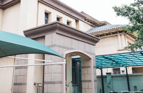 Teshie Casa | Spacious 5-bedroom townhome with AC, SPA and massage, in marvelous Accra