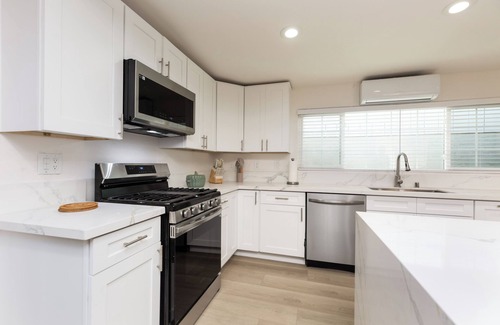 Chula Vista Casa | Spacious 5-bedroom house in nice Chula Vista with AC, WiFi