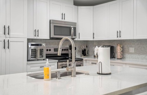 Sandalwood Casa | Spacious 5-bedroom house in wonderful Central Beach