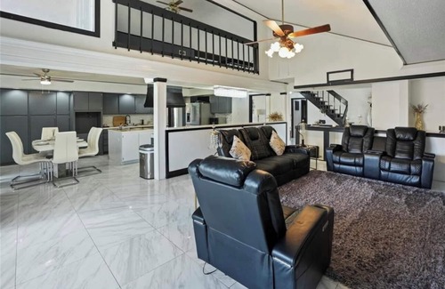 Lakeview  Jefferson County Casa | Spacious 5 bedroom house in Port Arthur!