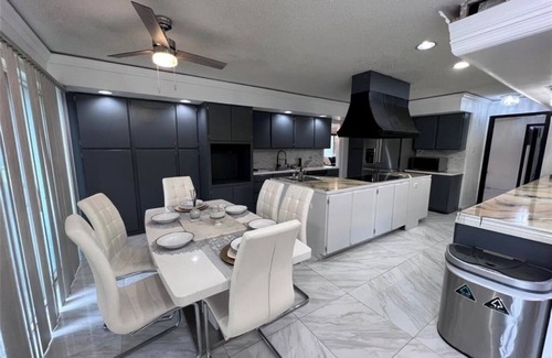 Lakeview  Jefferson County Casa | Spacious 5 bedroom house in Port Arthur!