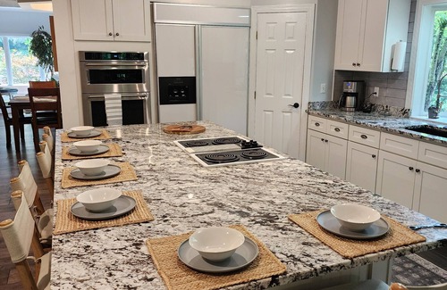 Royal Pines Casa | Spacious 5-bedroom house in South Asheville/Arden 4500sqft of fun, sleeps 10+