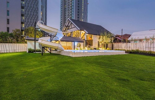 North Pattaya Villa | Spacious 5-bedroom villa 200 meters to the beach