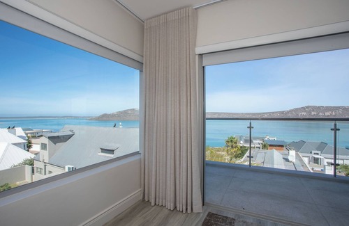 Langebaan Villa | Spacious 5-bedroom villa in tranquil Langebaan with heated pool