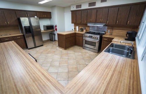 Paterson Villa | Spaceious 5-Bedroom Villa with outdoor heated pool