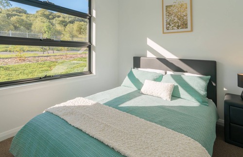 Cobbitty Casa | Spacious 5 Br 3 Ba Modern house Cobbitty