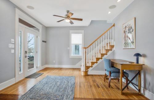 Homewood Casa | Spacious 5 BR house - 5 Min Walk to N-MC Stadium