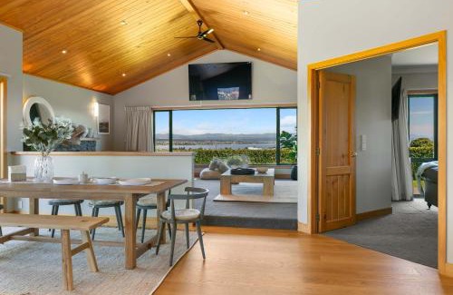 Nukuhau Casa | Spacious 5-Star Home with Pool